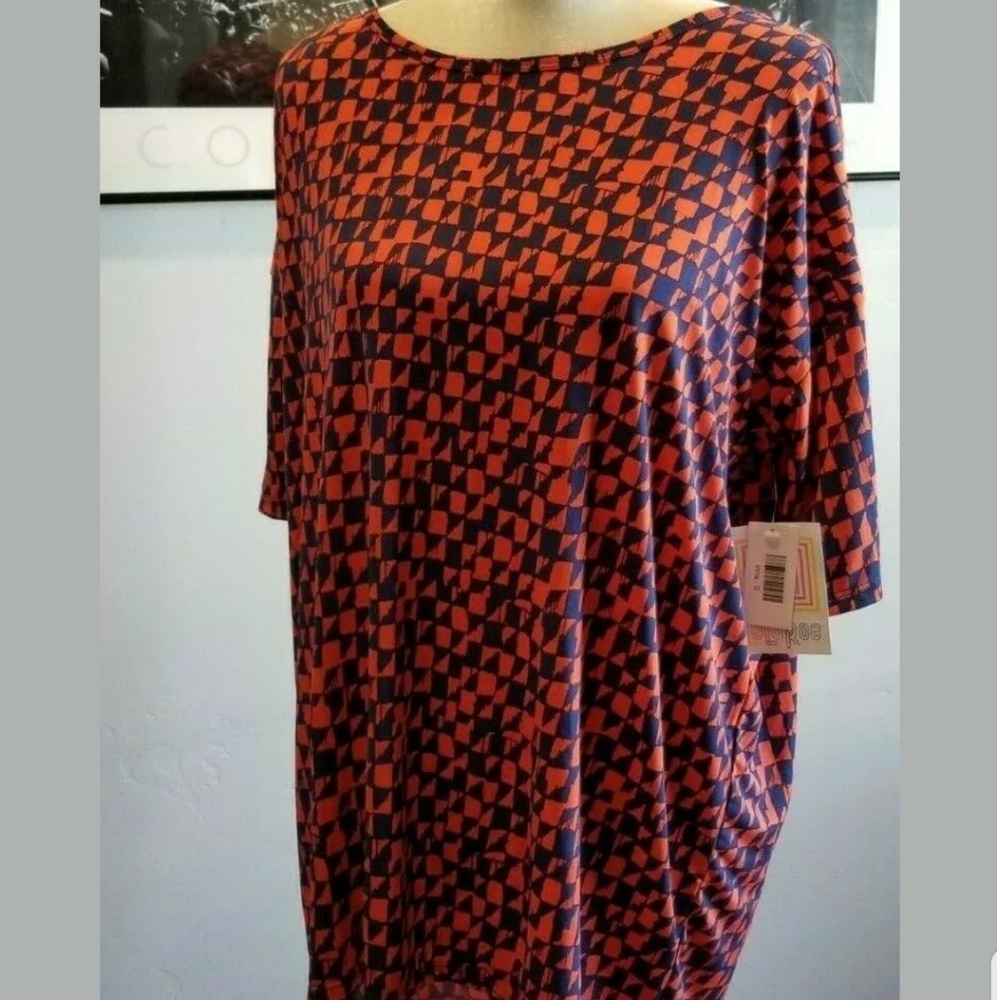 NWT LuLaRoe Irma Tunic Top